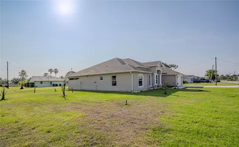 Exterior - 4820 Mackerel Dr, Sebring, FL 33870 photo 8 of 10