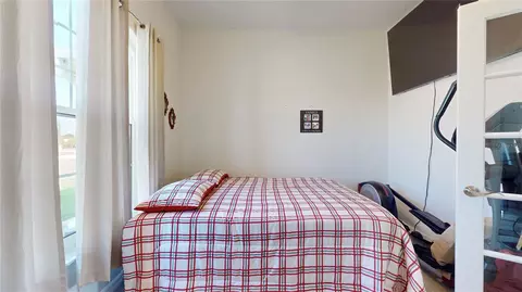 Bedroom - 4820 Mackerel Dr, Sebring, FL 33870 photo 2 of 5