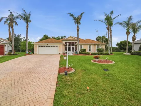 24317 Belle Mede Dr, Leesburg, FL 34748