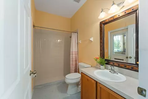Bath - 3463 Creek Run Ln, Eustis, FL 32736 photo 1 of 7