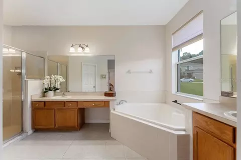 Bath - 3463 Creek Run Ln, Eustis, FL 32736 photo 2 of 7