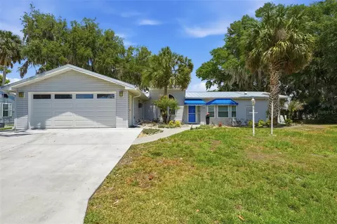 119 Lake Shore Cir, Leesburg, FL 34788