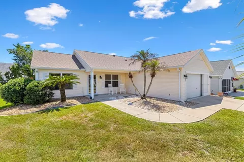 1910 Augustine Dr, The Villages, FL 32159