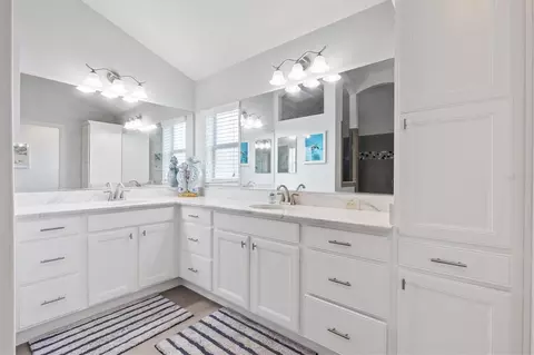 Bath - 3860 Underwood St, The Villages, FL 32163 photo 1 of 3