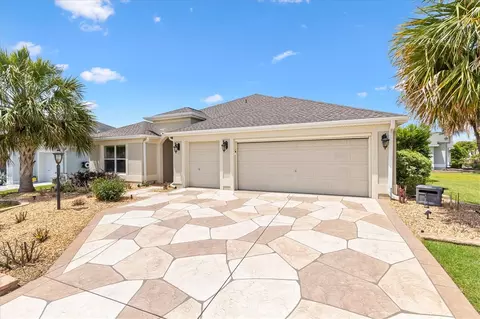Exterior - 3860 Underwood St, The Villages, FL 32163 photo 3 of 7