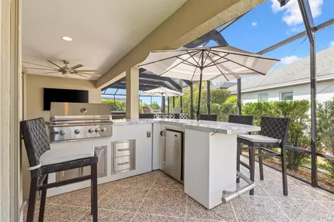 Kitchen - 3860 Underwood St, The Villages, FL 32163 photo 4 of 5