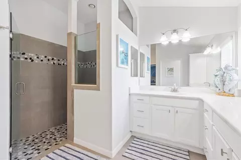 Bath - 3860 Underwood St, The Villages, FL 32163 photo 2 of 3
