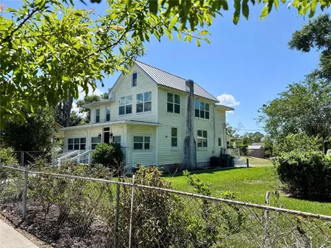 708 E Lemon Ave, Eustis, FL 32726