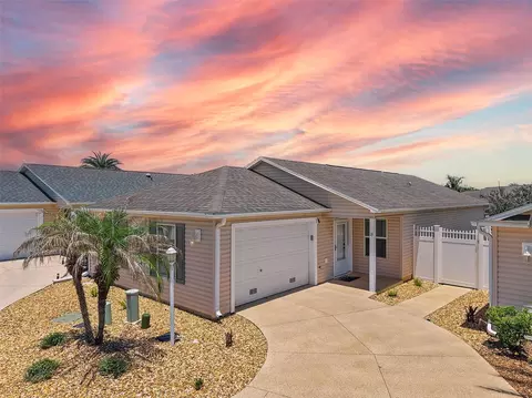 871 Amber Ct, The Villages, FL 32163