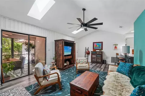 5212 NW 56th Ct, Gainesville, FL 32653