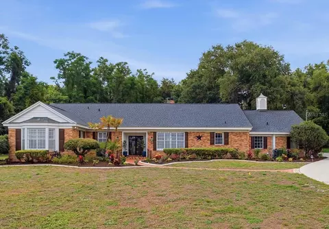1017 Shore Acres Dr, Leesburg, FL 34748