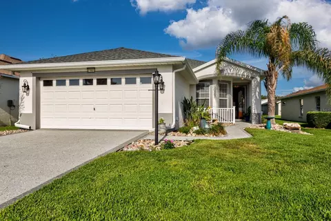 27601 Stoney Brook Dr, Leesburg, FL 34748