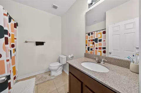 Bath - 9118 Shepton St, Orlando, FL 32825 photo 1 of 6