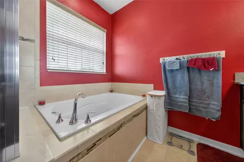 Bath - 9118 Shepton St, Orlando, FL 32825 photo 6 of 6