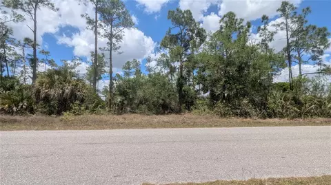 2105 E 9 St, Lehigh Acres, FL 33936