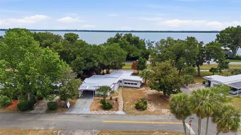 14742 Mandarin St, Tavares, FL 32778