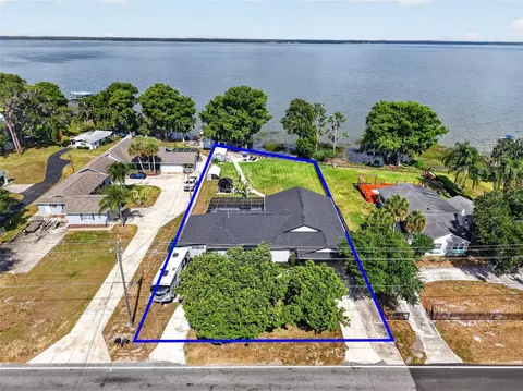 32739 Lake Eustis Dr, Tavares, FL 32778