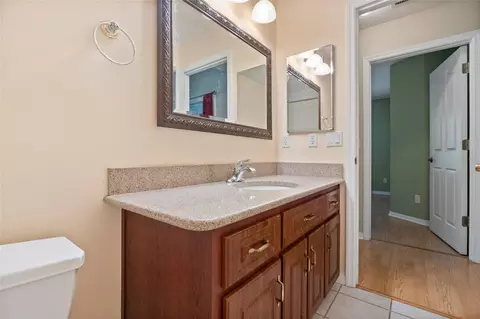 Bath - 1153 Cr 722, Webster, FL 33597 photo 3 of 4