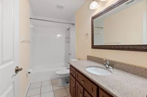 Bath - 1153 Cr 722, Webster, FL 33597 photo 4 of 4