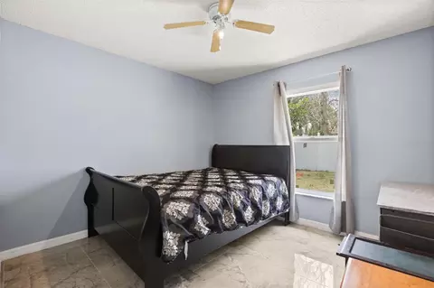 Bedroom - 329 Lake Daisy Loop, Winter Haven, FL 33884 photo 4 of 4