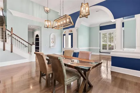 Dining - 1641 Edgewater Dr, Mount Dora, FL 32757 photo 2 of 3