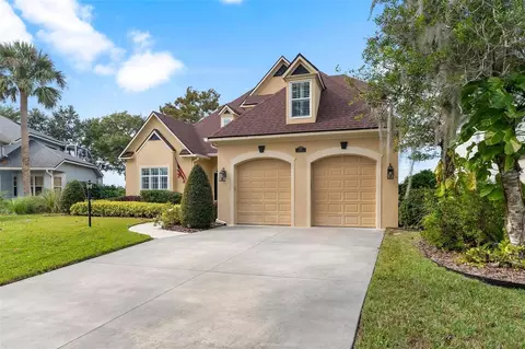 Exterior - 1641 Edgewater Dr, Mount Dora, FL 32757 photo 11 of 16