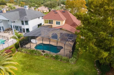 View/Area - 1641 Edgewater Dr, Mount Dora, FL 32757 photo 7 of 10