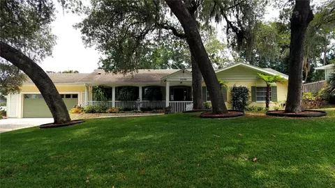 2308 Overlook Dr, Mount Dora, FL 32757