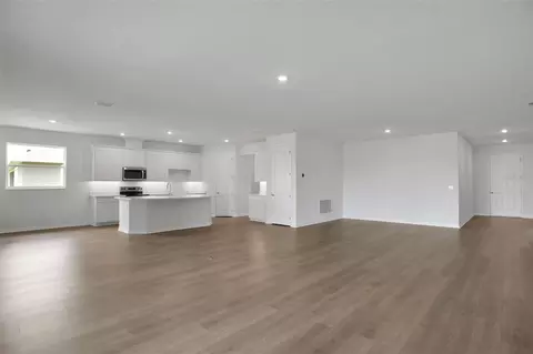 Living - 7418 Sea Manatee St, Parrish, FL 34219 photo 4 of 6