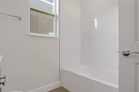 Bath - 7413 Sea Manatee St, Parrish, FL 34219 photo 4 of 4