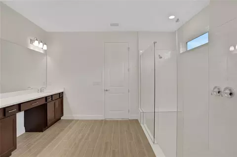 Bath - 7413 Sea Manatee St, Parrish, FL 34219 photo 3 of 4