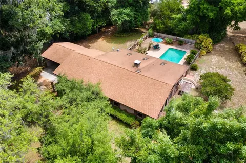 6400 Sunnyside Dr, Leesburg, FL 34748