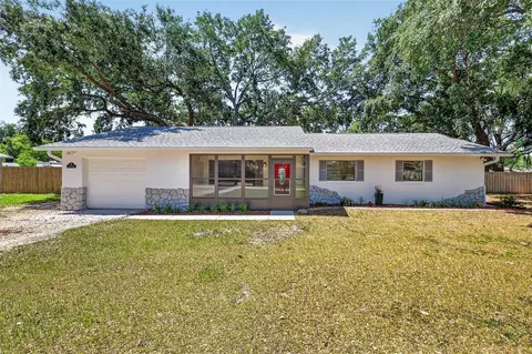 60 Outlook St, Umatilla, FL 32784