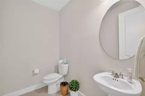 Bath - 6036 Forest Perch Dr, Saint Cloud, FL 34771 photo 3 of 5