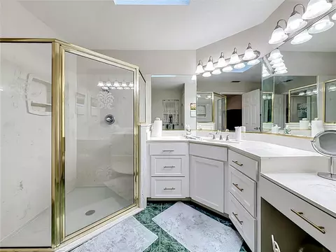 Bath - 3025 SE 41st St, Ocala, FL 34480 photo 2 of 4