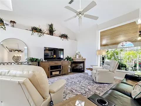 Living - 3025 SE 41st St, Ocala, FL 34480 photo 3 of 4