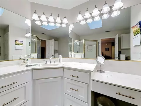 Bath - 3025 SE 41st St, Ocala, FL 34480 photo 3 of 4
