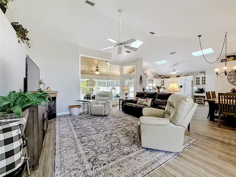Living - 3025 SE 41st St, Ocala, FL 34480 photo 1 of 4