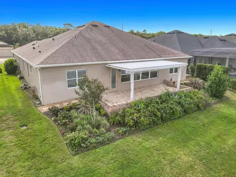 Exterior - 8461 Bridgeport Bay Cir, Mount Dora, FL 32757 photo 2 of 5