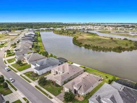 View/Area - 8461 Bridgeport Bay Cir, Mount Dora, FL 32757 photo 2 of 8