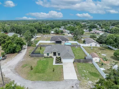 View/Area - 40610 E Fourth Ave, Umatilla, FL 32784 photo 1 of 18