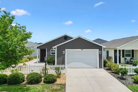 5597 Gracie Ln, The Villages, FL 32163