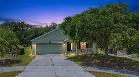 3002 Lorimer Ct, Groveland, FL 34736