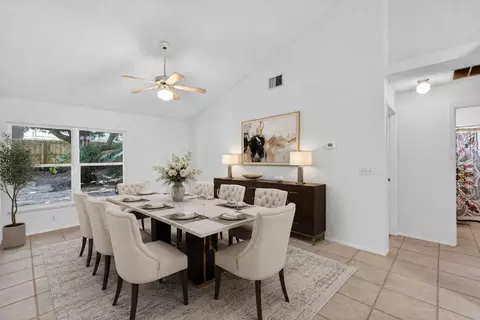 Dining - 131 Madrona Dr, Eustis, FL 32726 photo 1 of 2