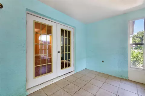 Exterior - 131 Madrona Dr, Eustis, FL 32726 photo 5 of 11