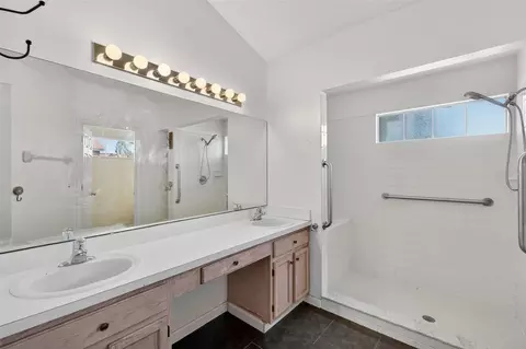 Bath - 131 Madrona Dr, Eustis, FL 32726 photo 1 of 3