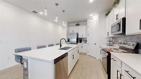 Kitchen - 2303 Jagger Ln, Eagle Lake, FL 33839 photo 1 of 5