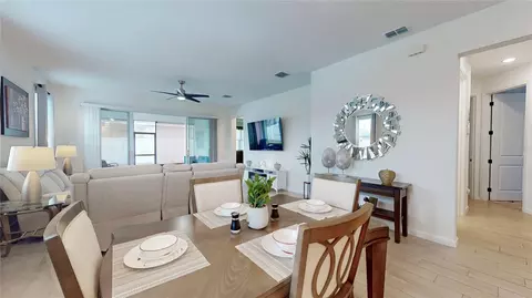 Dining - 2303 Jagger Ln, Eagle Lake, FL 33839 photo 2 of 2