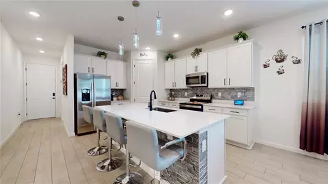 Kitchen - 2303 Jagger Ln, Eagle Lake, FL 33839 photo 4 of 5