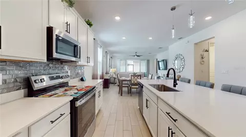 Kitchen - 2303 Jagger Ln, Eagle Lake, FL 33839 photo 3 of 5